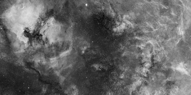 Région Nord du Cygne - mosaïque en Halpha avec la lunette FSQ106